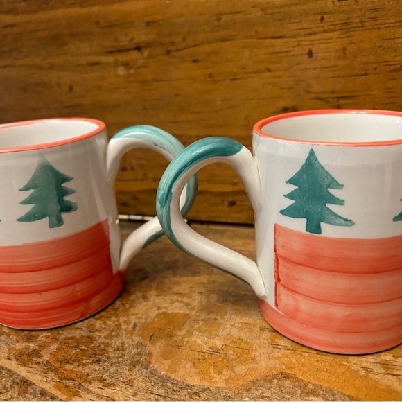 Vintage Pier one Christmas mugs set of 2 - Picture 3 of 6